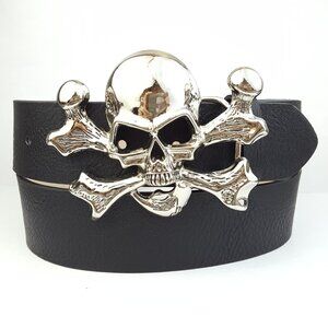 Shiny Silver Skull & Cross bone Belt in Black